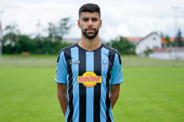 Hamza Saghiri SV Waldhof Mannheim 3 League, portrait date 2021 2022 xozx