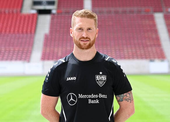 FUSSBALL 1 BUNDESLIGA SAISON 2021 2022 12 07 2021 Photo session with VfB Stuttgart at the Mercedes Benz Arena Match analyst Marcus Fregin