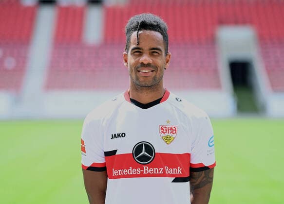 FOOTBALL 1 BUNDESLIGA SEASON 2021 2022 12 07 2021 Photo session with VfB Stuttgart at the Mercedes Benz Arena Daniel Didavi