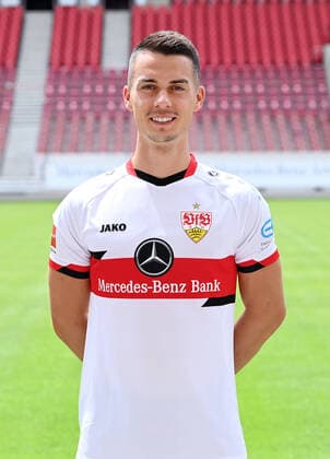 FUSSBALL 1 BUNDESLIGA SAISON 2021 2022 12 07 2021 Photo session with VfB Stuttgart at the Mercedes Benz Arena Erik Thommy