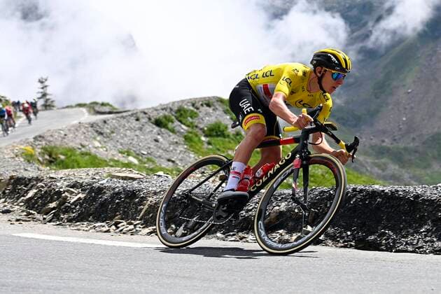 Sport Bilder des Tages LUZ ARDIDEN, FRANCE - JULY 15 : POGACAR Tadej (SLO) of UAE TEAM EMIRATES during stage 18 of the 108th edition of the 2021 Tour de France cycling race, a stage of 129,7 kms between Pau and Luz Ardiden. on July 15, 2021 in Luz Ardiden, France, 15 07 2021 CYCLISME : 108e edition Tour de France 2021 - Etape 18 - Pau a Luz Ardiden - 15 07 2021 PhotoNews Panoramic 
