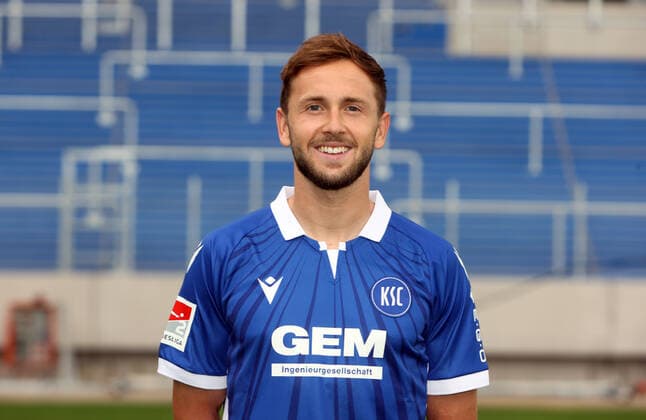 Karlsruher SC portrait date season 2021 2022 Lucas Cueto, Karlsruher SC, 2 Bundesliga, portrait date 2021 2022