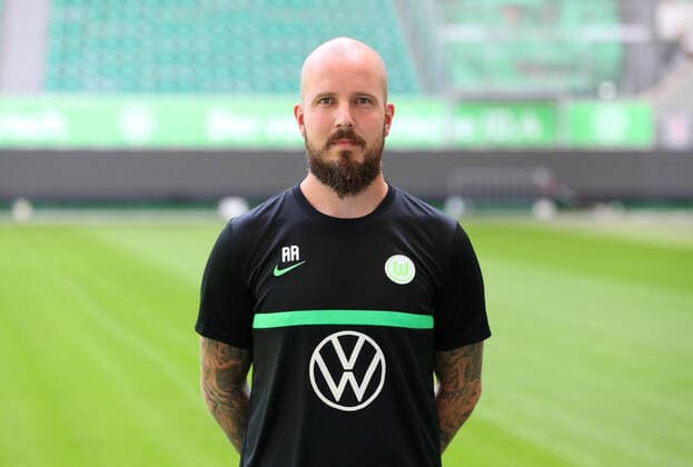 VfL photo appointment Wolfsburg, 13 07 2021, FOOTBALL VfL Wolfsburg, Bundesliga, photo appointment, season 2021 22 Videoanalyst Alex Abresch VfL Wolfsburg