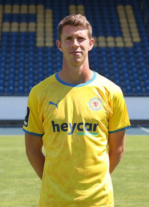 Lasse Schlueter Eintracht Braunschweig 3 league, portrait date 2021 2022