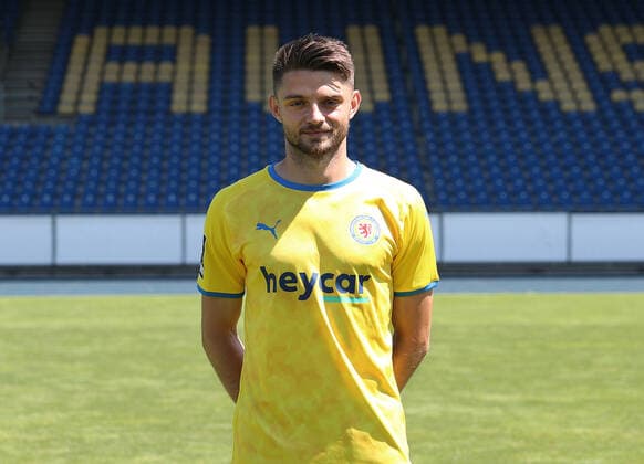 Maurice Multhaup Eintracht Braunschweig 3 league, portrait date 2021 2022