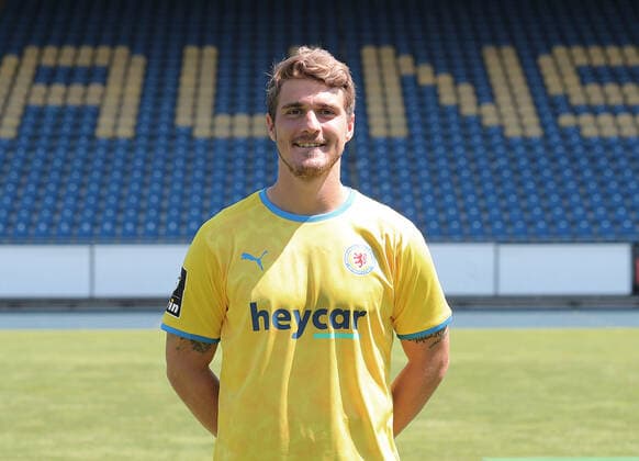 Benjamin Girth Eintracht Braunschweig 3 league, portrait date 2021 2022