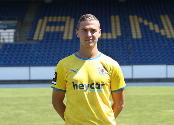 Martin Kobylanski Eintracht Braunschweig 3 league, portrait date 2021 2022