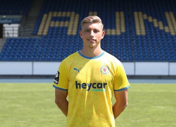 Felix Stumpe Eintracht Braunschweig 3 league, portrait date 2021 2022