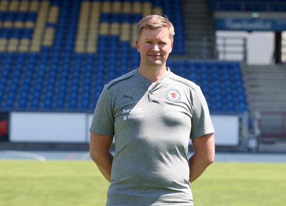 Team Manager Holm Stelzer Eintracht Braunschweig 3 Liga, Portraettermin 2021 2022