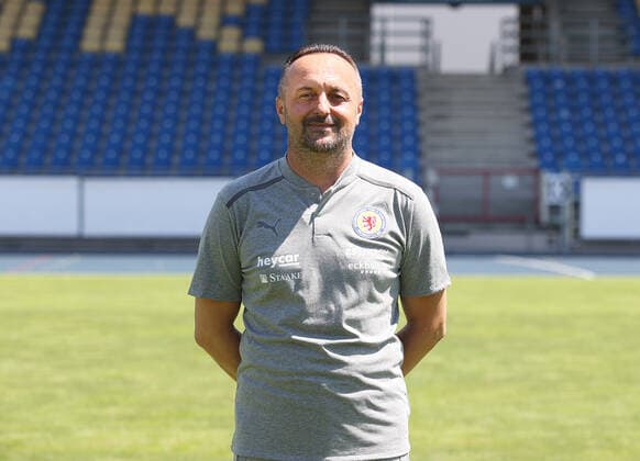 Head of physiotherapy Goce Janevski Eintracht Braunschweig 3 league, portrait date 2021 2022