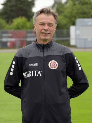 15 07 2021, xjhx, football 3 league, SV Wehen Wiesbaden portrait date 2021 2022 emspor, v l team doctor hygienist Dr Tammo Quitzau DFL DFB REGULATIONS PROHIBIT ANY USE OF PHOTOGRAPHS as IMAGE SEQUENCES and or QUASI VIDEO Wehen