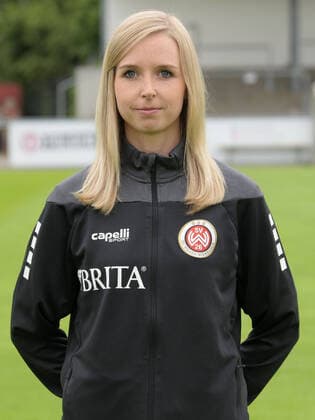 15 07 2021, xjhx, football 3 league, SV Wehen Wiesbaden portrait date 2021 2022 emspor, v l physiotherapist Shaline Deuchert DFL DFB REGULATES PROHIBIT ANY USE OF PHOTOGRAPHS as IMAGE SEQUENCES and or QUASI VIDEO Wehen