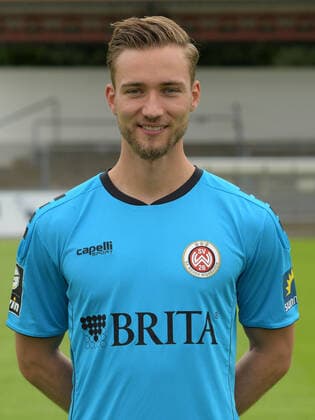 15 07 2021, xjhx, football 3 league, SV Wehen Wiesbaden portrait date 2021 2022 emspor, v l Tim Boss SV Wehen Wiesbaden DFL DFB REGULATES PROHIBIT ANY USE OF PHOTOGRAPHS as IMAGE SEQUENCES and or QUASI VIDEO Wehen