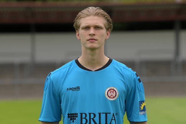 15 07 2021, xjhx, football 3 league, SV Wehen Wiesbaden portrait date 2021 2022 emspor, v l Lucas Becker DFL DFB REGULATES PROHIBIT ANY USE OF PHOTOGRAPHS as IMAGE SEQUENCES and or QUASI VIDEO Wehen