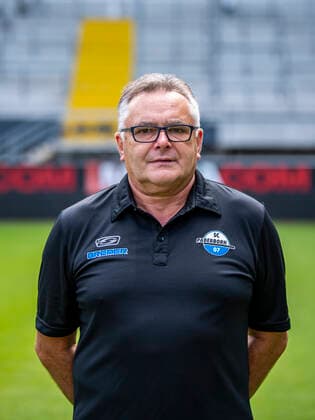 Supervisor Michael Heppner SC Paderborn 07 2 BL, portrait date 2021 2022 Copyright: xDavidxInderliedx