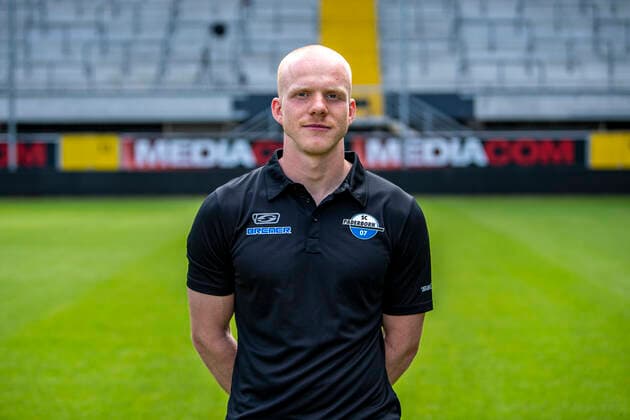 Physiotherapist Robert Wezorke SC Paderborn 07 2 BL, portrait date 2021 2022 Copyright: xDavidxInderliedx