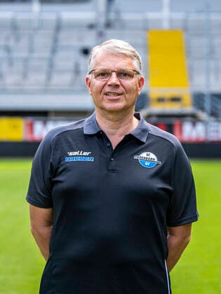 Team doctor Dr Lutz Mahlke SC Paderborn 07 2 BL, portrait date 2021 2022 Copyright: xDavidxInderliedx