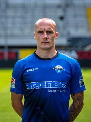 Sven Michel SC Paderborn 07 2 BL, portrait date 2021 2022 Copyright: xDavidxInderliedx