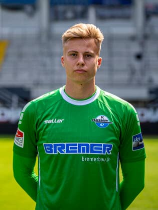 Moritz Schulze SC Paderborn 07 2 BL, portrait date 2021 2022 Copyright: xDavidxInderliedx