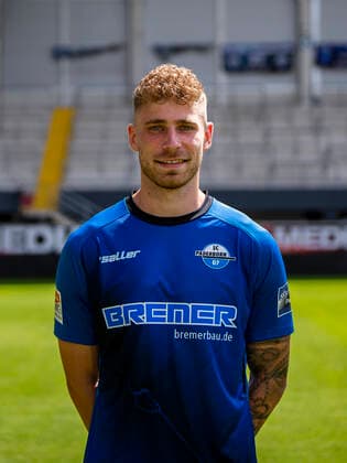 Felix Platte SC Paderborn 07 2 BL, portrait date 2021 2022 Copyright: xDavidxInderliedx