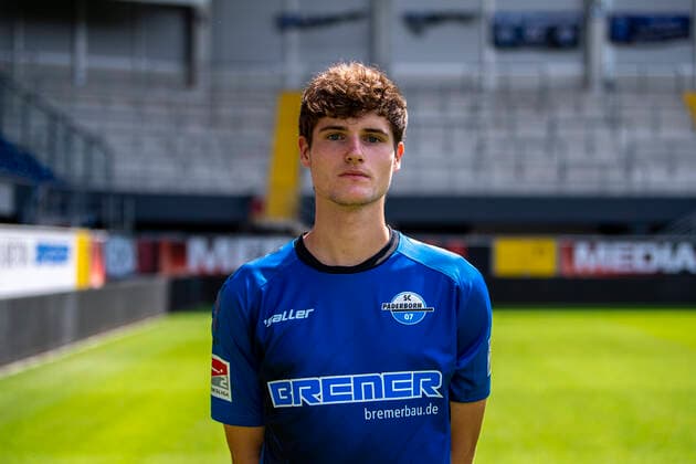 Justus Henke SC Paderborn 07 2 BL, portrait date 2021 2022 Copyright: xDavidxInderliedx