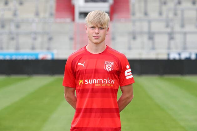 Teampraesentation Halle 15 07 2021 Lukas Griebsch 17, Halle Hallescher FC, 3 Liga, Porträttermin 2021 2022 , Halle, 15 07 2021, Leuna Chemie Stadion, Football ,