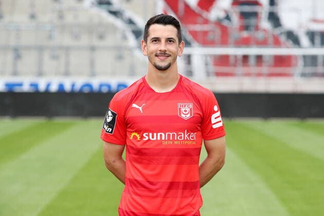 Teampraesentation Halle 15 07 2021 Julian Maurice Derstroff 7, Halle Hallescher FC, 3 Liga, Porträttermin 2021 2022 , Halle, 15 07 2021, Leuna Chemie Stadion, Football ,