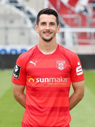 Teampraesentation Halle 15 07 2021 Julian Maurice Derstroff 7, Halle Hallescher FC, 3 Liga, Porträttermin 2021 2022 , Halle, 15 07 2021, Leuna Chemie Stadion, Football ,
