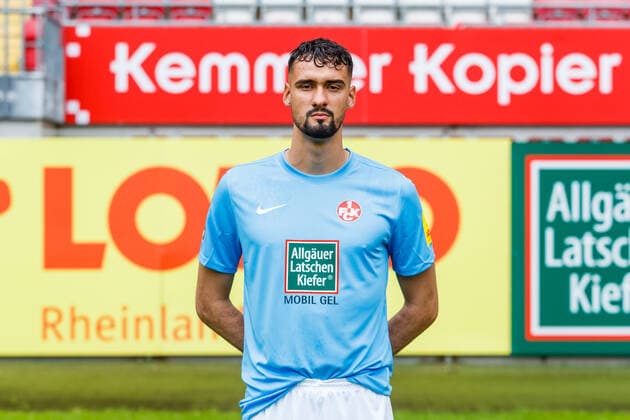 Avdo Spahic 1 FC Kaiserslautern , portrait appointment, 1 FC Kaiserslautern, Football, 3 Bundesliga, 15 07 2021 portrait appointment, 1 FC Kaiserslautern, Football, 3 Bundesliga, 15 07 2021 Kaiserslautern Copyright: xEibner-Pressefoto AlexanderxNeisx