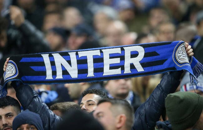 Mandatory Credit: Photo by Andrew Fosker BPI Shutterstock (10003115aq) Inter Supporter and scarf Tottenham Hotspur v Inter Milan, UEFA Champions League Group B, Football, Wembley Stadium, London, UK - 28 Nov 2018 Tottenham Hotspur v Inter Milan, UEFA Champions League Group B, Football, Wembley Stadium, London, UK - 28 Nov 2018 Copyright: xAndrewxFosker BPI Shutterstockx 10003115aq
