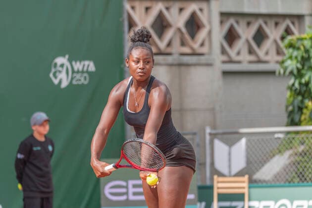 Switzerland: Late match, Lausanne 2021 WTA, Tennis Damen 250 tennis tournament Lausanne Switzerland, 07 16 2021: Alycia Parks of United States is in action during the 8th final, Lausanne 2021 tennis tournament WTA 250 Lausanne Switzerland Copyright: EricxDubost