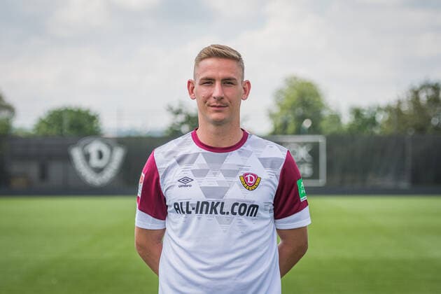 Goalkeeper Kevin Broll SG Dynamo Dresden 2 BL, Porträttermin 2021 2022