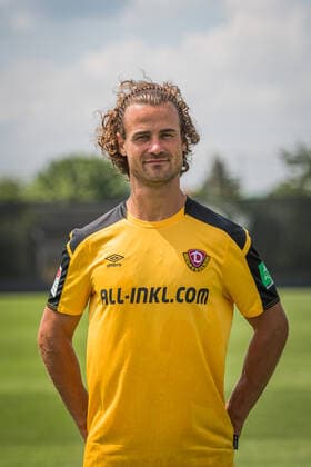 Yannick Stark SG Dynamo Dresden 2 BL, portrait date 2021 2022