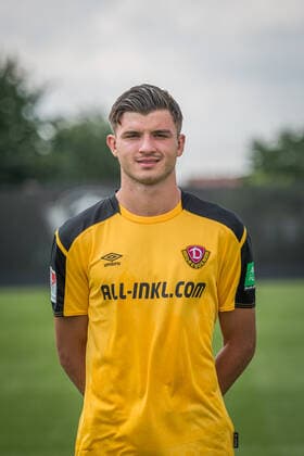 Antonis Aidonis SG Dynamo Dresden 2 BL, portrait date 2021 2022