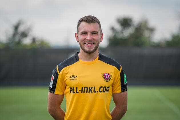 Justin Löwe Loewe SG Dynamo Dresden 2 BL, portrait date 2021 2022