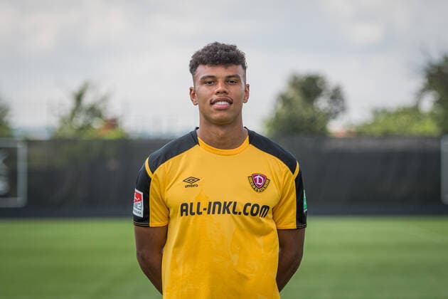 Ransford Yeboah Koenigsdörffer Koenigsdoerffer SG Dynamo Dresden 2 BL, Porträttermin 2021 2022