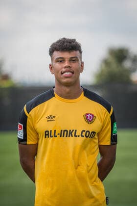 Ransford Yeboah Koenigsdörffer Koenigsdoerffer SG Dynamo Dresden 2 BL, Porträttermin 2021 2022