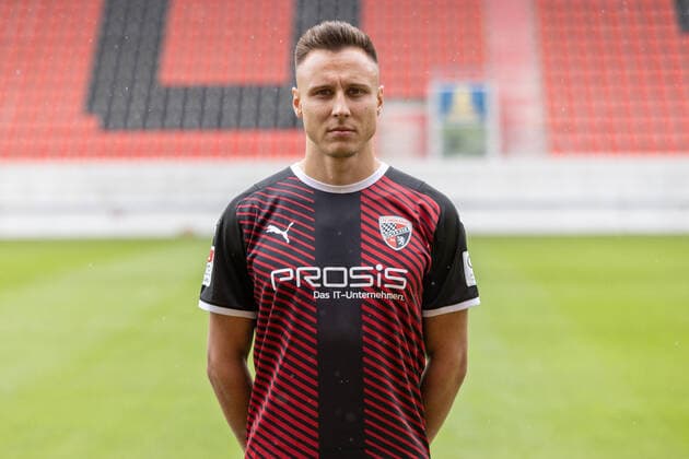 Dominik Franke 3 FCI FC Ingolstadt 04 2 BL, Porträttermin 2021 2022 2 Bundesliga FC Ingolstadt 04 season 2021 2022