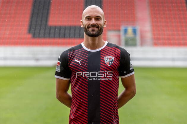 Nico Antonitsch 5, FCI FC Ingolstadt 04 2 BL, Porträttermin 2021 2022 2 Bundesliga FC Ingolstadt 04 season 2021 2022