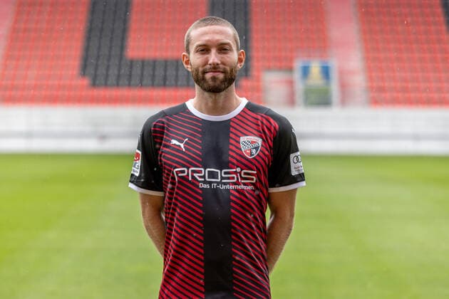 Rico Preißinger 6, FCI FC Ingolstadt 04 2 BL, Porträttermin 2021 2022 2 Bundesliga FC Ingolstadt 04 season 2021 2022