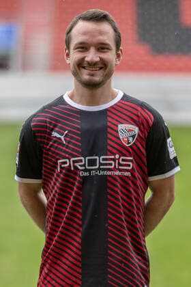 Peter Kurzweg 16, FCI FC Ingolstadt 04 2 BL, Porträttermin 2021 2022 2 Bundesliga FC Ingolstadt 04 season 2021 2022