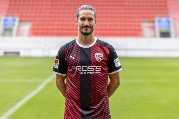 Jonatan Kotzke 25, FCI FC Ingolstadt 04 2 BL, Porträttermin 2021 2022 2 Bundesliga FC Ingolstadt 04 season 2021 2022