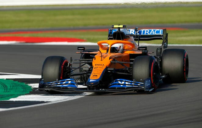 04 NORRIS Lando (gbr), McLaren MCL35M, action during the Formula 1 Pirelli British Grand Prix 2021, 10th round of the 2021 FIA Formula One World Championship, WM, Weltmeisterschaft from July 16 to 18, 2021 on the Silverstone Circuit, in Silverstone, United Kingdom - FORMULE 1 : Grand prix de Grande Bretagne - Essais - Silverstone - 16 07 2021 DPPI Panoramic  00121020_F12021GP10GBR_JK136671