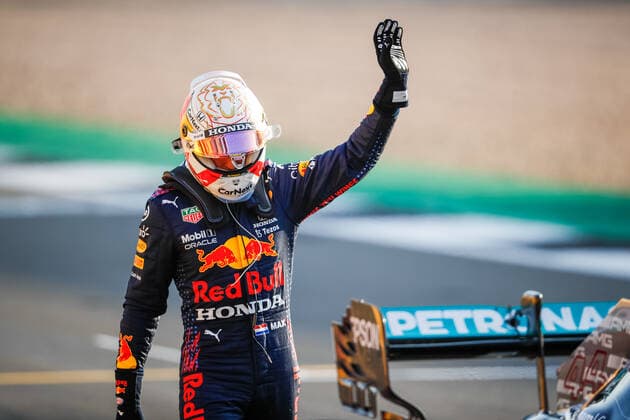 VERSTAPPEN Max (ned), Red Bull Racing Honda RB16B, portrait during the Formula 1 Pirelli British Grand Prix 2021, 10th round of the 2021 FIA Formula One World Championship, WM, Weltmeisterschaft from July 16 to 18, 2021 on the Silverstone Circuit, in Silverstone, United Kingdom - FORMULE 1 : Grand prix de Grande Bretagne - Essais - Silverstone - 16 07 2021 DPPI Panoramic  00121020__V2_1621