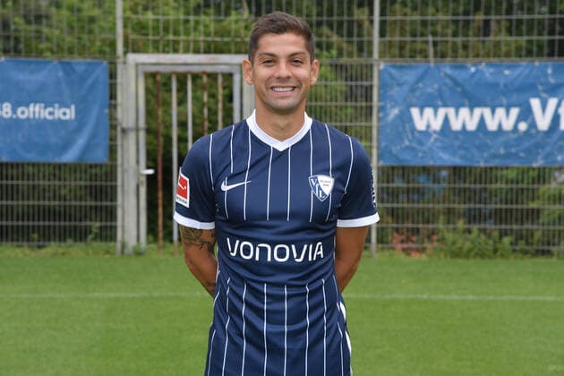 Cristian Gamboa VfL Bochum 1 BL, port date 2021 2022 Bochum North Rhine Westphalia Germany Team2
