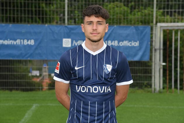 Luis Hartwig VfL Bochum 1 BL, portrait date 2021 2022 Bochum North Rhine Westphalia Germany Team2