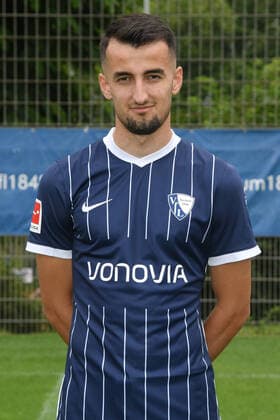Erhan Masovic VfL Bochum 1 BL, portrait date 2021 2022 Bochum North Rhine Westphalia Germany Team2