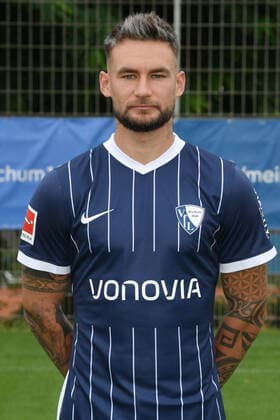 Danny Blum VfL Bochum 1 BL, portrait date 2021 2022 Bochum North Rhine Westphalia Germany Team2