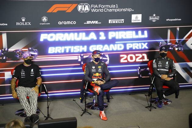 F1 Grand Prix of Great Britain 44 Lewis Hamilton (GBR, Mercedes-AMG Petronas F1 Team), 33 Max Verstappen (NED, Red Bull Racing), 77 Valtteri Bottas (FIN, Mercedes-AMG Petronas F1 Team), F1 Grand Prix of Great Britain at Silverstone Circuit on July 17, 2021 in Silverstone, United Kingdom. (Photo by Xavi Bonilla DPPI FIA Pool via HOCH ZWEI) Silverstone United Kingdom Poolfoto HOCH ZWEI Pool Xavi Bonilla DP ,EDITORIAL USE ONLY