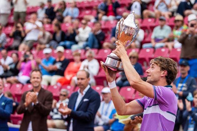 210718 Casper Ruud, Norway, cheers for the trophy after winning the singles final on day 14 of the Nordea Open on July 18, 2021 in Bastad,  Copyright: MATHILDAxAHLBERG BB210718BB534